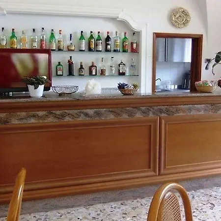 毕安卡玛利亚酒店 酒店 3*