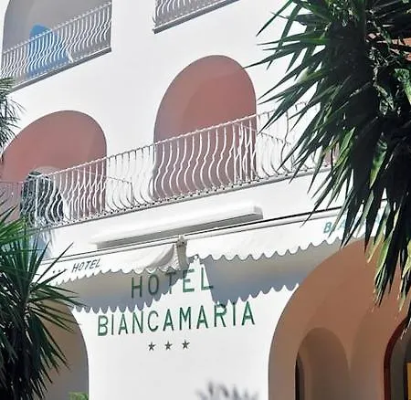 毕安卡玛利亚酒店 3*